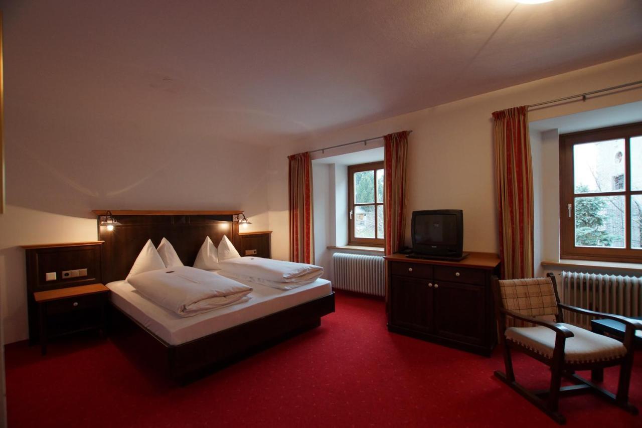 Hotel Neuwirt Mauterndorf  Habitación foto